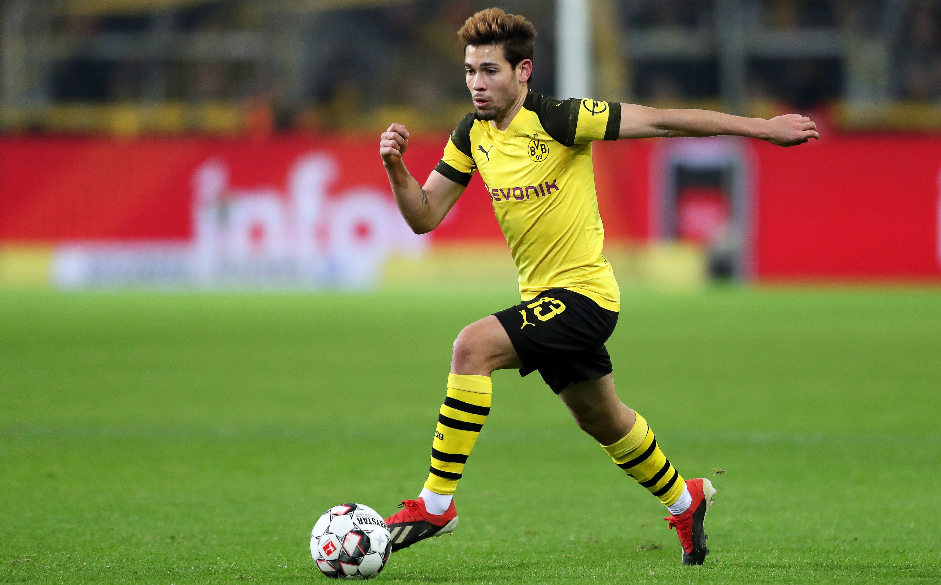 但很多举动 但很多举动