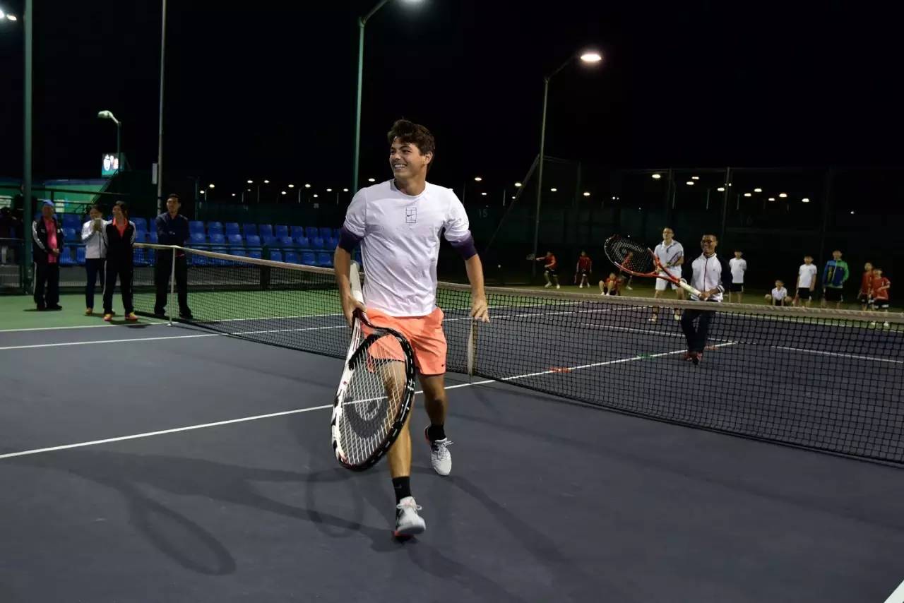 赛增添了更 赛增添了更