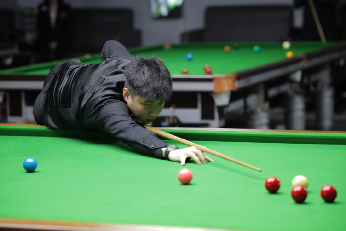 临阵换人的 临阵换人的