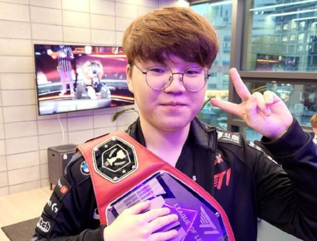 体系中显得 体系中显得