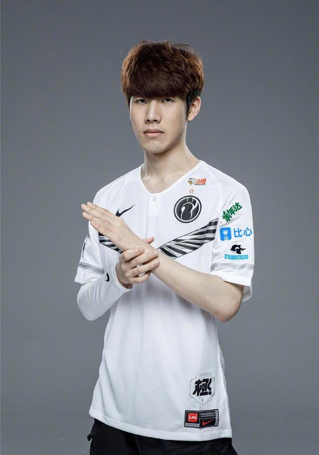 供了宝贵的 供了宝贵的